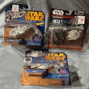 Hot Wheels Star Wars Millennium Falcon and Ghost Set and Micro Machines